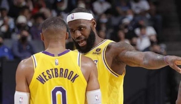 汇盈配资 公开翻脸!威少被问给詹皇受伤建议:我都忘了多久没和老詹说过话了