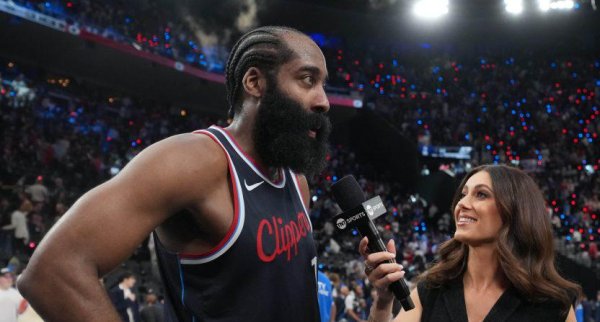 诚利和  哈登NBA生涯注定无冠！科比去世5年，这番话年年应验